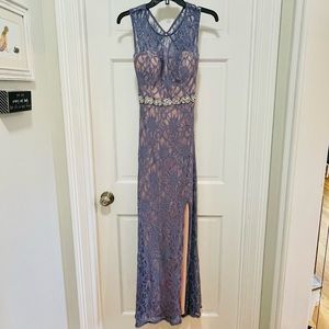 Gorgeous Lace Overlay Floor length Dress 👗